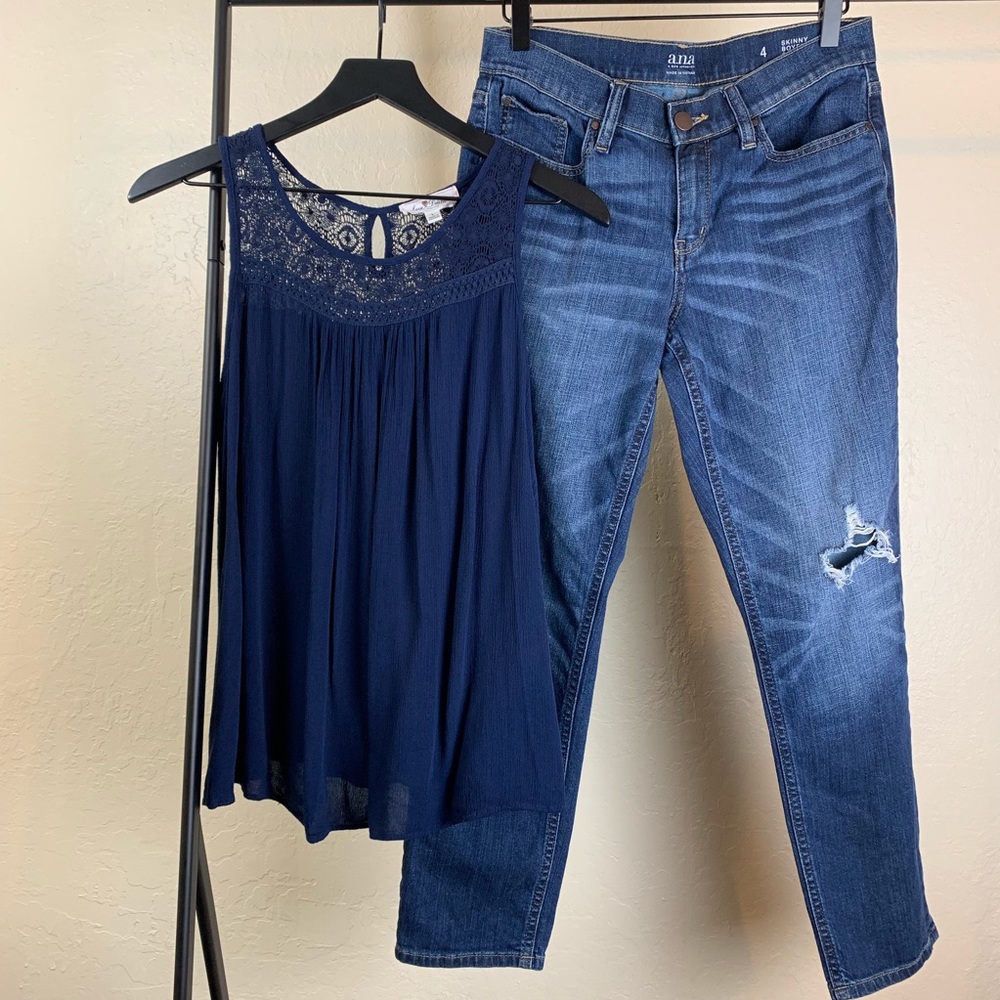 Love Delirious Maternity Large *fits small/medium*